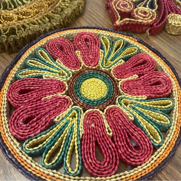 Decorative Straw Trivet Hot Pads - set - Picture 2 of 9